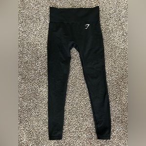 Gymshark seem-less leggings. Size small barely worn